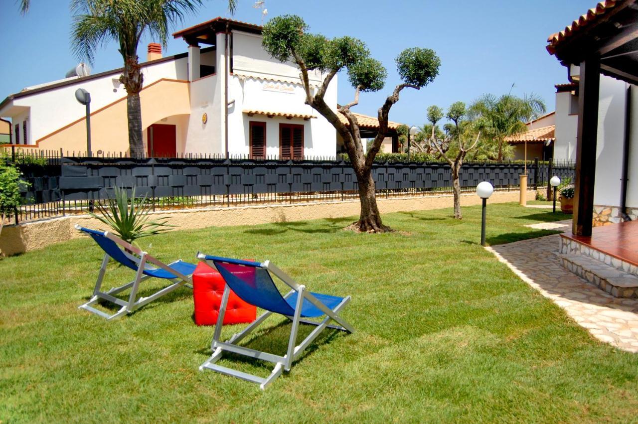 Sole Mare Deluxe Villa Campofelice Di Roccella Buitenkant foto
