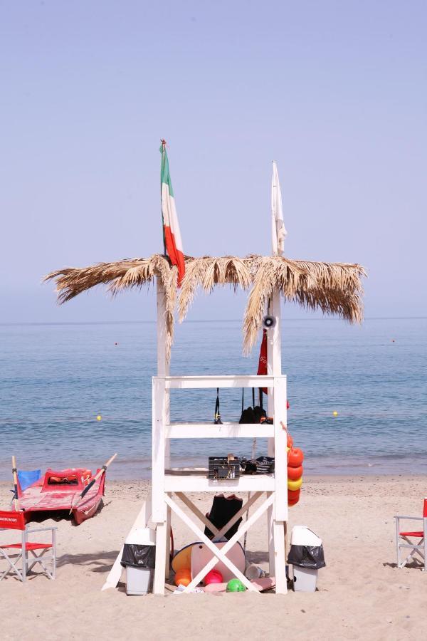 Sole Mare Deluxe Villa Campofelice Di Roccella Buitenkant foto